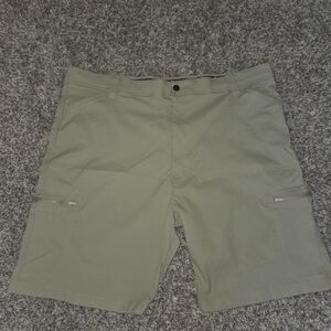 Wrangler Men’s Performance Comfort Cargo Shorts (44)